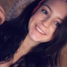 Hannah Paulson's Instagram, Twitter & Facebook