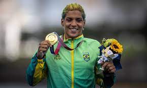 Jul 26, 2021 · olimpíadas ou jogos olímpicos são competições de diferentes modalidades esportivas que são realizadas a cada quatro anos, onde participam atletas de todos os continentes do mundo. Jppmxmakcvh9tm
