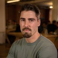 Freddie Travis's Instagram, Twitter & Facebook