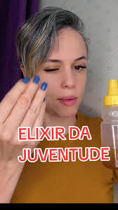 Ingredientes: 2 colheres de óleo de rosa mosqueta 2 colheres de óleo de  coco 10 gotas de óleo de melaleuca (tea tree) 2 colheres de vinagre de maçã  orgânico 1 colher de mel Instruções: Misture todos ...