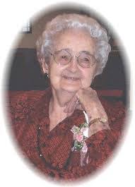 Merle Dillon's Instagram, Twitter & Facebook