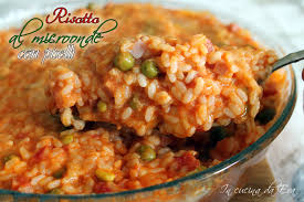 Risciacquare il riso e farlo ammollare per almeno 20 minuti (5 minuti di risciacquo +almen0 15 minuti di ammollo). Risotto Al Microonde Con Piselli Ricetta Rubrica Light And Tasty