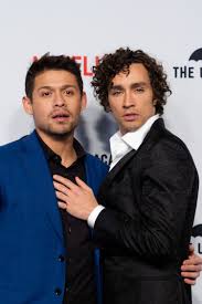 Robert Sheehan And David Castaneda Robert Sheehan Actors Under My Umbrella