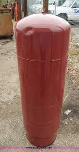 H2ow To Precharged Water System Tank In Topeka Ks Item X9564 Sold Purple Wave