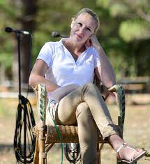 Marion Marechal Le Pen S Feet Wikifeet