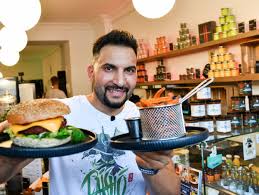 Maybe you would like to learn more about one of these? Attila Hildmann Hat Arger Mit Berliner Polizei Der Spiegel