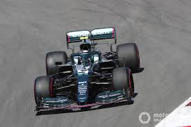 In both years hamilton won the championship some races before the end of the season, after the ferrari driver started both seasons. I8 Sgzsn M Tjm
