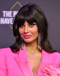 Kim Basinger shares new details