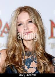 Laura Brant arrive pour la première des chroniques de Narnia: Le Voyage de  l'Aube TReader à l'Odeon Leicester Square Photo Stock