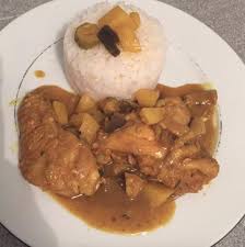 Le Colombo De Poulet Plat Creole Cuisine Antillaise Plat Antillais