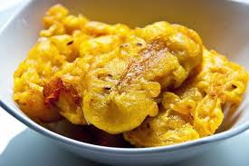 Banana chips (sometimes called banana crisps), with origins in kerala, india and indonesia are dried, generally crispy slices of bananas (fruits of herbaceous plants of the genus musa of the soft, sweet dessert banana variety). How To Make Kerala Banana Fry à´ªà´´ à´ª à´° Kunjaminas Kitchen à´• à´ž à´ž à´® à´¨ à´¸ à´…à´Ÿ à´• à´•à´³ Fried Bananas Indian Food Recipes Recipes