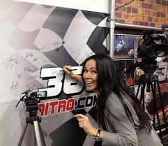 Keven Burke #91 et Isabelle Tremblay # 07 sur la première marche du podium  lors de la soirée spéciale « Cancer du Sein »