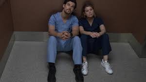 Les series en streaming sont à jour sans aucun décalage du son. Grey S Anatomy Saison 15 Deluca A Pris La Tete Dans Sa Course Avec Link Premiere Fr