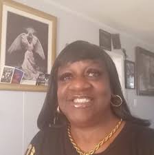 Fred Hammond and I performed together this weekend in Fresno, and here's a  video of us singing "Let The Praise Begin" together in 2005