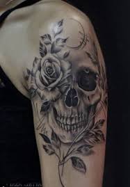 Tattoo Shoulder Skull Tatoo 24 Super Ideas Skull Sleeve Tattoos Skull Rose Tattoos Feminine Skull Tattoos
