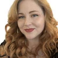 Jules Pratt's Instagram, Twitter & Facebook