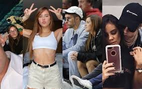 Benito antonio martínez ocasio, más conocido por su nombre artístico bad bunny, es un cantante y rap. Bad Bunny Revela Los Detalles De Como Conocio A Su Novia Famosos Bad Bunny Fotos De Bad Bunny