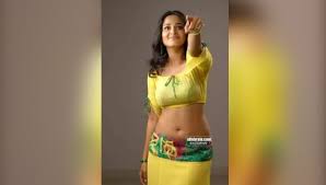 Anushka shetty squad on instagram: Telugu Actress Anushka Shetty Shares Her Beautiful Pictures Newstrack English 1
