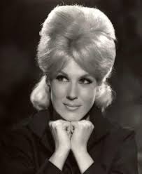 Remembering Mary Isobel Catherine Bernadette O'Brien, better known as Dusty  Springfield, born this day in 1939 in West Hampstead, London; died March 2,  1999. Happy birthday, Dusty! 🎂 Dusty Springfield "Am I