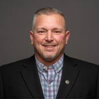 10+ "L Robb" profiles