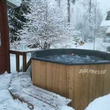 Hot tubs ontario offers premium hot tubs, like coast spas that are made right here in canada and built specifically for canadian winters. Usage Of A Wood Fired Hot Tub In Winter Wooden Hot Tub