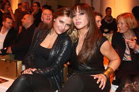 April 1965 in leipzig) ist eine deutsche schauspielerin. Sophia Thomalla Mama Foto Zeigt Ihre Private Seite Brigitte De