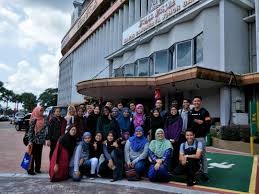 Peniaga yang berminat untuk memohon tapak boleh hadir ke pejabat koperasi mbjb berhad di bangunan jotic, jalan ayer molek, johor bahru atau hubungi nombor talian yang tertera. Reflection For Subject Technology And Information System In Profile View Myeportfolio Utm