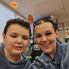 祈りを! 🙏ブライアン・マックナイトの離れ離れの息子ニコ・マクナイトは、インターネットが悲しむ中、2年間の癌との闘病の末に去った:  https://theshaderoom.com/prayers-up-niko-mcknight-estranged-son-of-brian-mcknight-has-reportedly-died-after-two-year-battle  ...