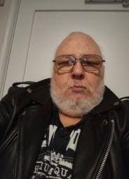 What is your interpretation of these runes? I pulled them asking about an  ex lover who is haunting my thoughts and dreams... I miss him and I  shouldn't.. past present future is