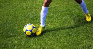 Your Knee Joints Are A Hinge Style Joint And Are Meant To Bend And Straighten In One Direction There Are Many Knee Exercises Knee Strength Hyperextended Knee