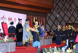 We did not find results for: Kptm Di Landasan Tepat Lahir Graduan Berkemahiran Tinggi