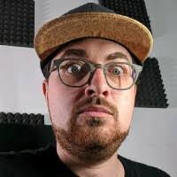 Daniel Buki's Instagram, Twitter & Facebook