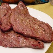 Lean, tender and economical, this roast's small size is perfect for an easy family dinner. Pin On Food