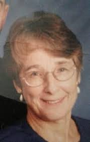 Lisa Ouimet's Instagram, Twitter & Facebook