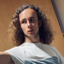 Hi St Ives I'm a Local Musician with Released Songs in Stores, just  wondering if there's any Open Mics or availability of myself to do Live  Gigs at one of these pubs