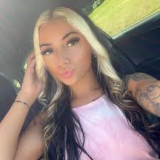 A sweet new bombshell has entered the villa. 🥨✨