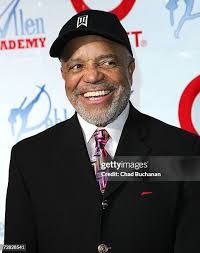 369 Debbie Barry Photos & High Res Pictures