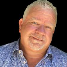 Treasure Hunt: A Common-Sense Approach to Building a Successful Sales  Career: Hinkle, Michael: 9781642257397: Amazon.com: Books