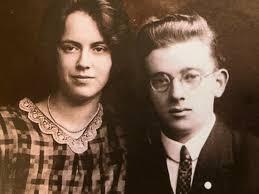 Anne Kies njoggende yn rally