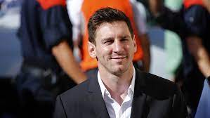Lionel messi, el icono deportivo del fútbol club barcelona, abandona el equipo tras los desacuerdo económicos y la crisis que atraviesa ek club. Puxglttt6aazhm