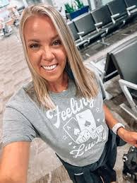 Heather Loucks's Instagram, Twitter & Facebook