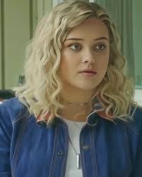 Ebony Mcdermott's Instagram, Twitter & Facebook