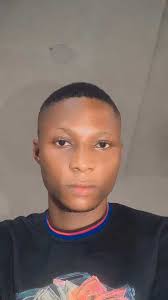 5 Bedroom Detached House with Swimming Pool in Ajah