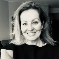 900+ "Poelstra" profiles