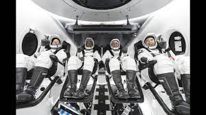 In this video, nasa astronauts robert behnken and douglas hurley take viewers on a tour of the spacex crew dragon. Live From Space Video Inside The Spacex S Dragon Resilience Spacecraft Youtube