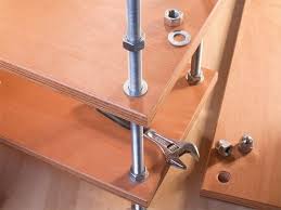 Regale Aus Holz Und Gewindestangen Bauen Estantes Criativas Moveis De Metal Organizacao Da Garagem