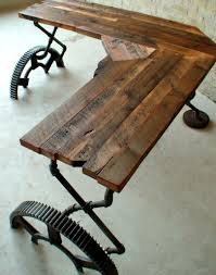 Industrial Design Mobel Fur Mehr Stil In Ihrem Wohnraum Tische Schreibtisch Bauen Steampunk Mobel Und Industriedesign Tisch