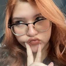 Vanessa Larez (@VanessaLarez)