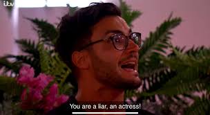 Kizzy White (@Kizzy_W)