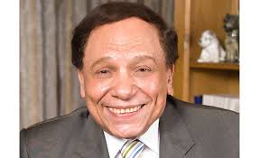 نعى الفنان المصري عادل إمام الكاتب والسيناريست الكبير وحيد حامد الذي توفي اليوم عن 77 عاما، إثر أزمة صحية ألمت به. Ø¨ÙŠÙ† Ø¹Ø§Ø¯Ù„ Ø¥Ù…Ø§Ù… ÙˆØ£ÙˆÙ„Ø§Ø¯Ù‡ Ù‚ØµØ© Ø­Ø¨ Ù„Ø§ ØªØ´Ø¨Ù‡ ØºÙŠØ±Ù‡Ø§ Ù†ÙˆØ§Ø¹Ù…